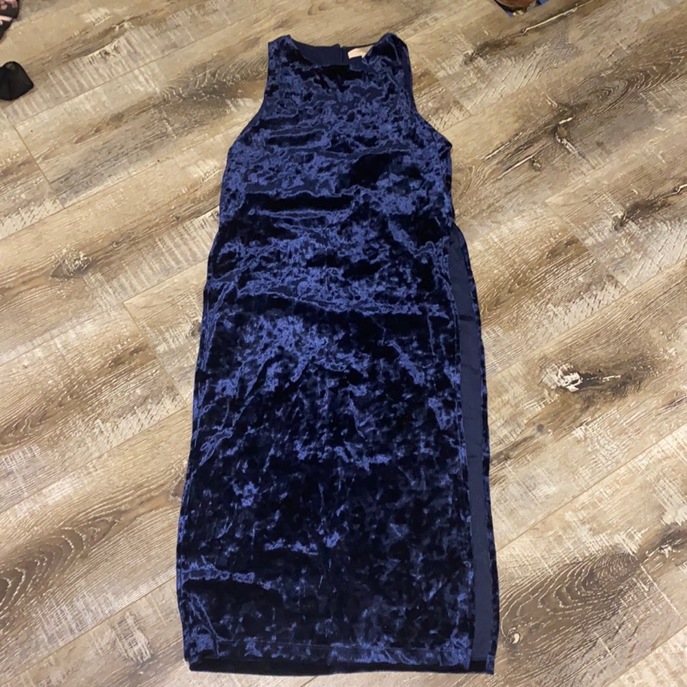 Valour crushed navy blue high slit tunic